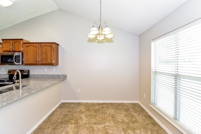 Building Photo - 10368 Palmer Cove