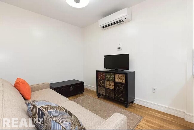 Building Photo - 309 East 92nd Street