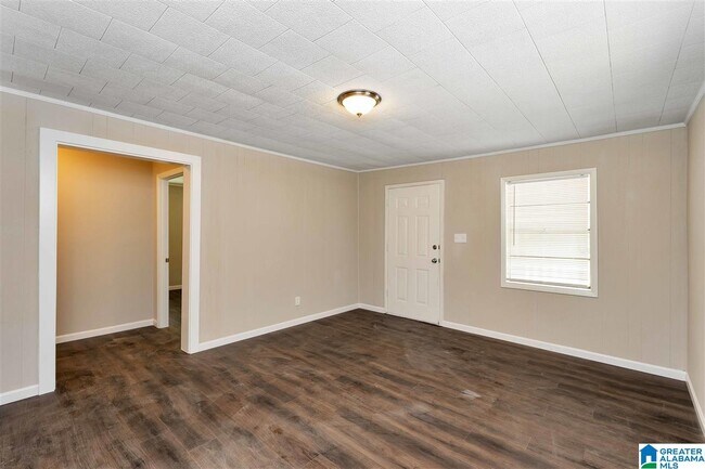 Building Photo - 4263 Alexander Rd