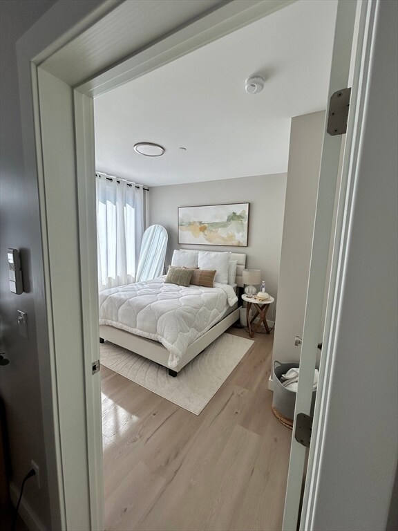 Foto del edificio - 400 W Broadway