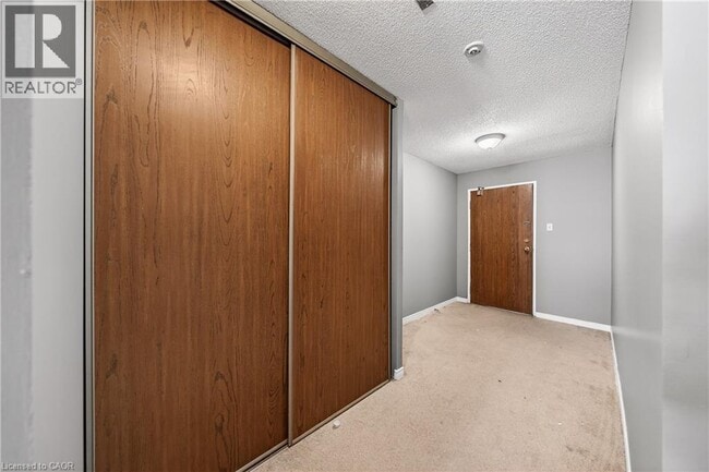 Building Photo - 35 Green Valley Dr