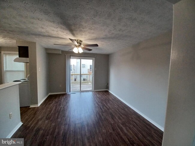 Foto del edificio - 281 Old Furnace Rd