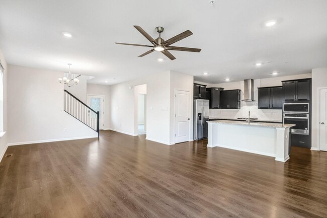 Building Photo - 404 Constellation Ln
