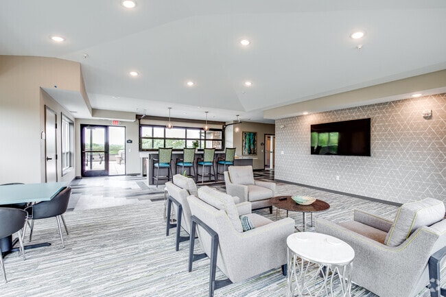 Interior Photo - Overlook at Crystal Lake