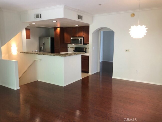 Foto del edificio - 5250 Premiere Hls Dr