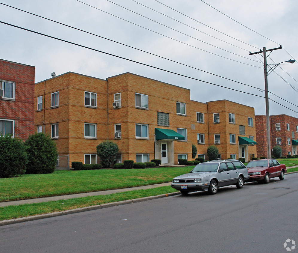 Foto del edificio - White Oak Plaza