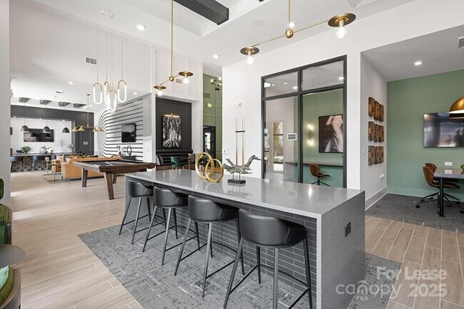 Foto del edificio - 13330 Maize Ln