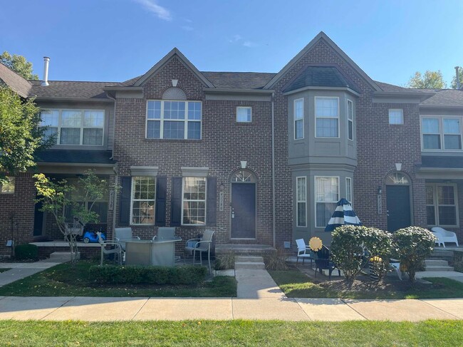 Photo - 41180 Maplewood Drive Townhome