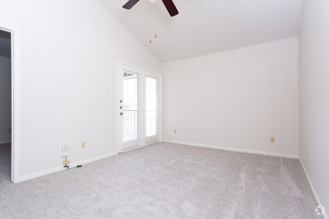 1BR,1BA-465sft - Maya at White Rock Apartments