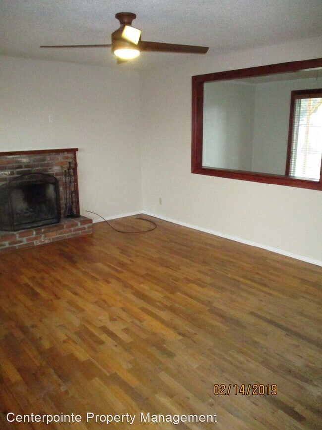Building Photo - 3 br, 1 bath House - 2036 Burdette Dr.