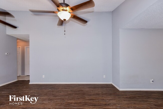 Foto del edificio - 1649 Lemonwood Cir