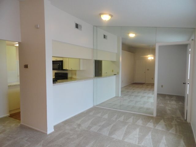 Foto del edificio - 4035 Angel Oak Ct