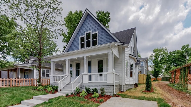 Building Photo - 1112A McGavock Pike