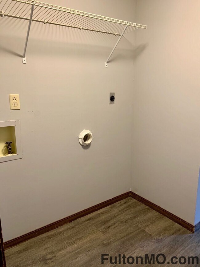 Foto del edificio - 539 Collier Ln