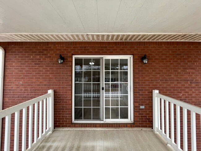Building Photo - Eagle Landing Subdivision -