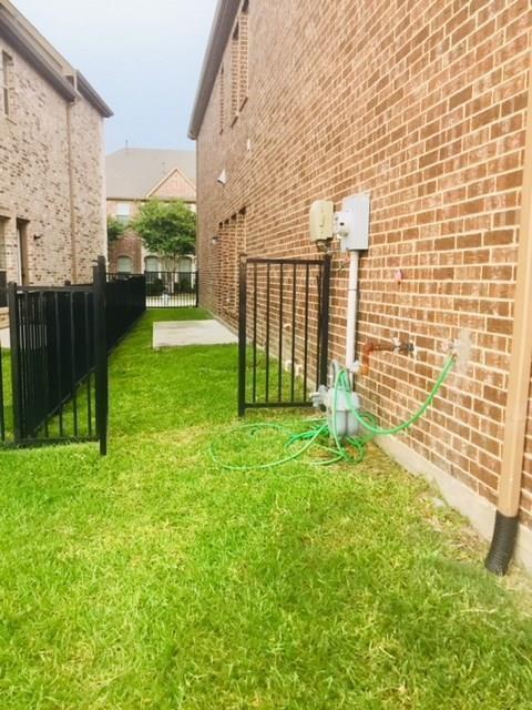 Building Photo - 4169 Comanche Dr