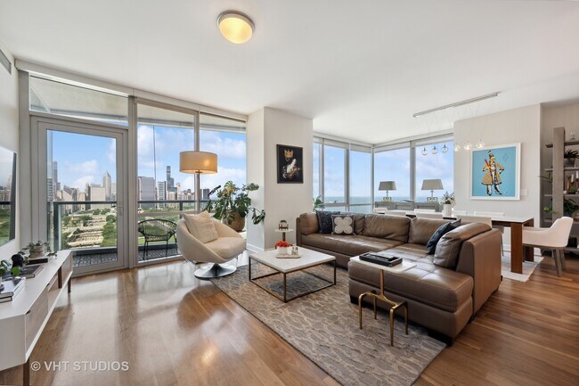 Foto del edificio - 1201 S Prairie Ave