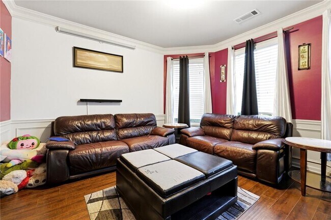 Foto del edificio - 268 Oak Rd SW