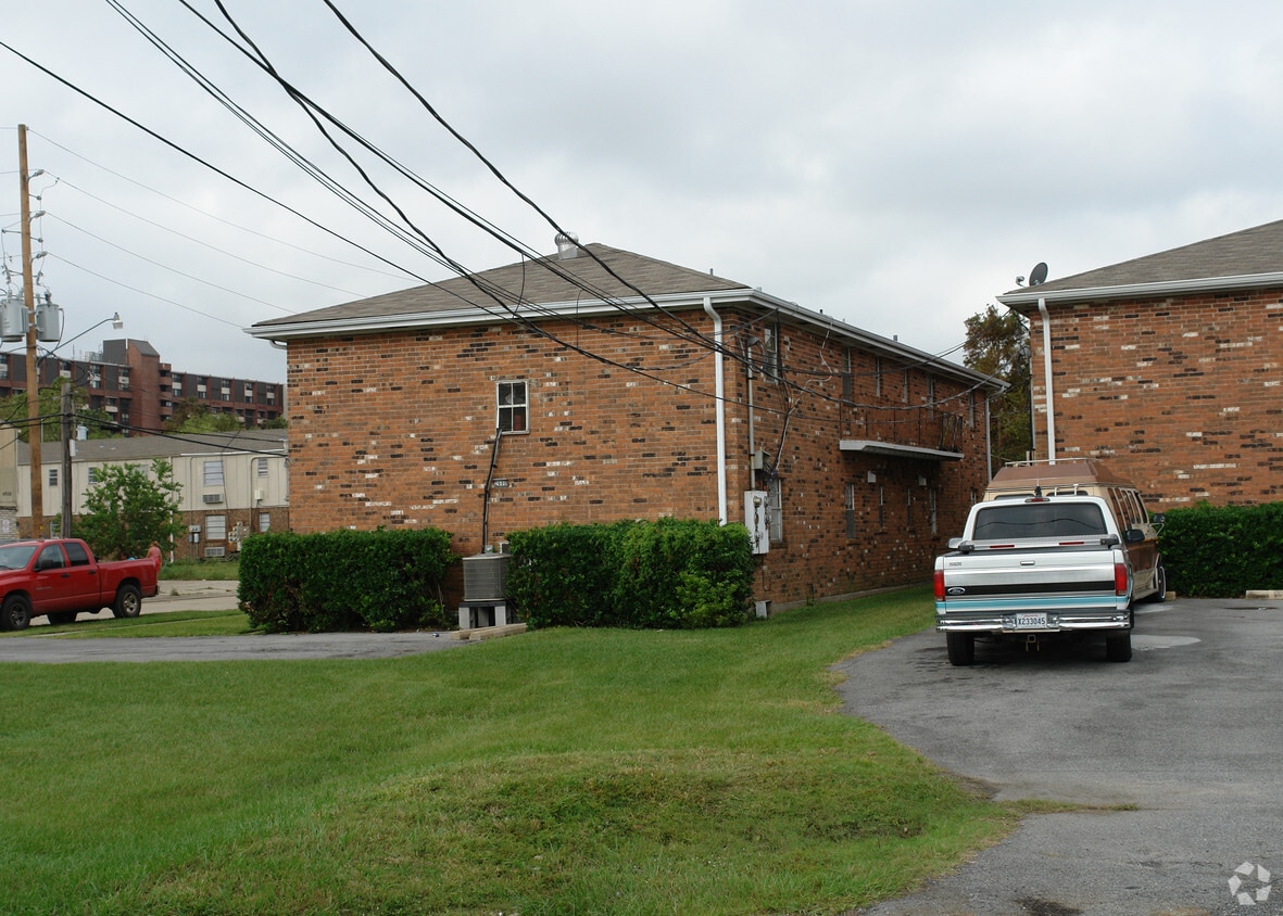 Primary Photo - 2600 Harvard Ave