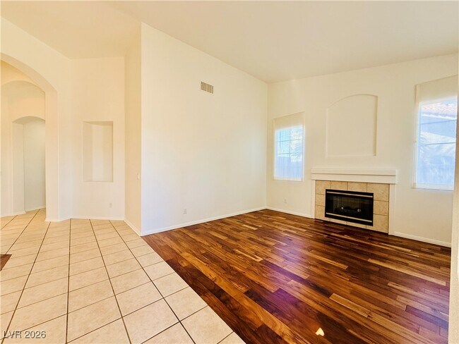 Foto del edificio - 2547 Serenity Hollow Dr