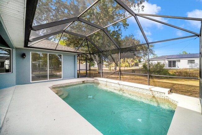 Foto del edificio - 3674 Lorton Ave