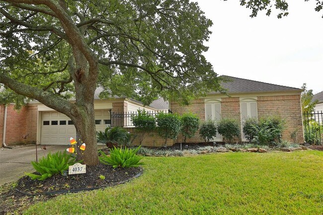 Foto del edificio - 4037 Heathersage Dr