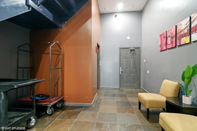 Foto del edificio - 810 N Wolcott Ave