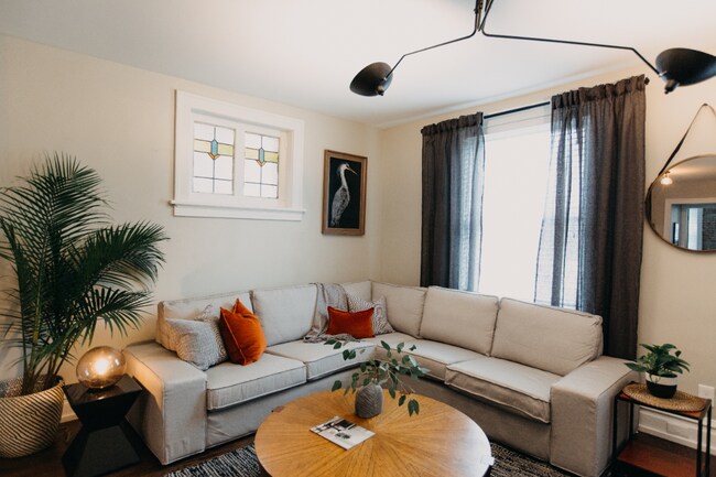 Foto del edificio - 4231 Swan Ave