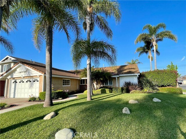 Primary Photo - 16584 Yucca Cir