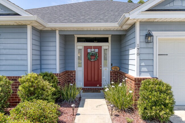 Building Photo - 178 Whispering Creek Ave