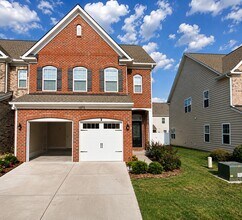 Building Photo - 107 Dellbrook St