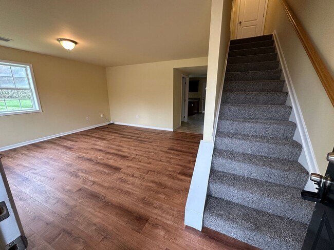 Building Photo - 2074 Market St Ext