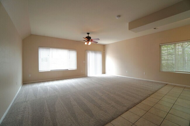 Building Photo - 862 Red Thistle View