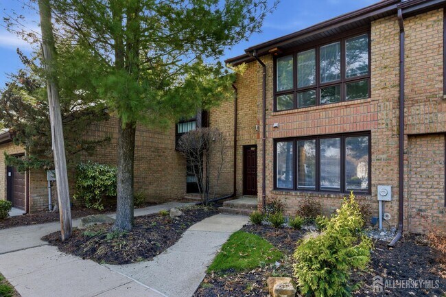 Foto del edificio - 172 Nathan Dr