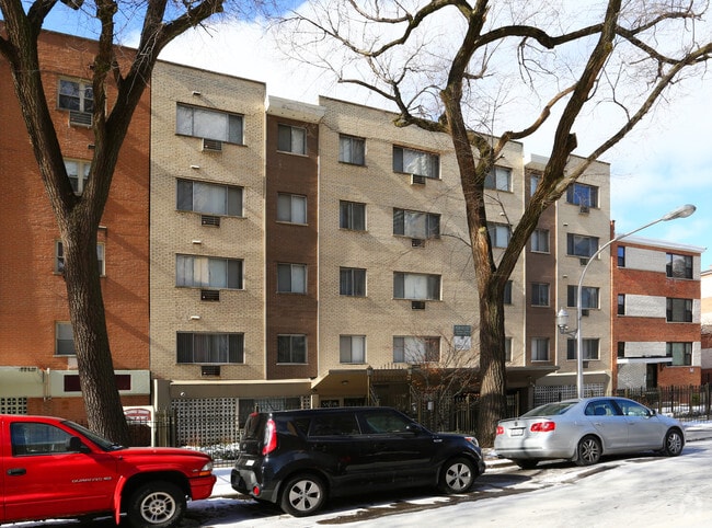 Building Photo - Kenmore Manor Apartments