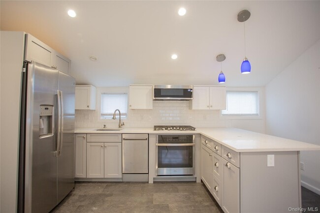 Foto del edificio - 105 Pacific Blvd