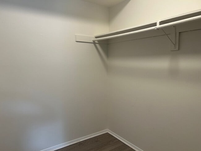 Building Photo - Cozy Leesburg condo for rent with balcony