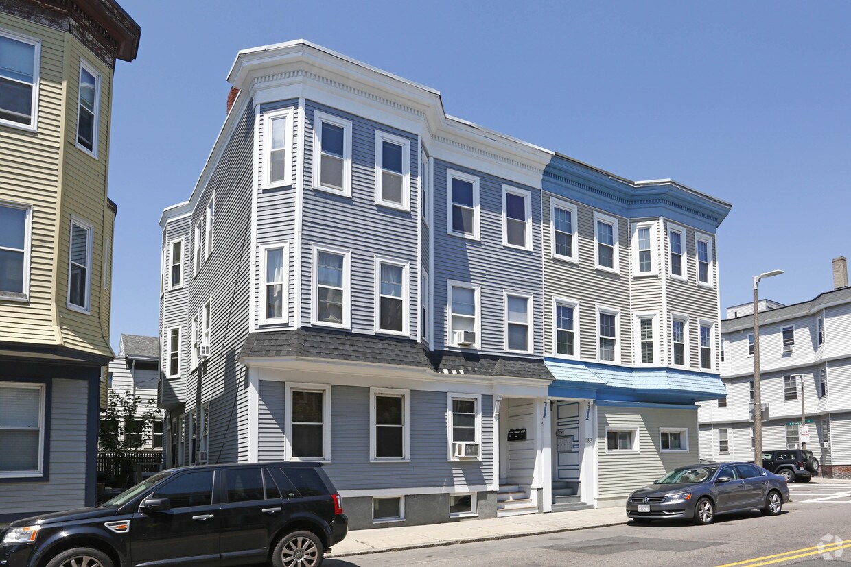 Foto del edificio - 185 L St