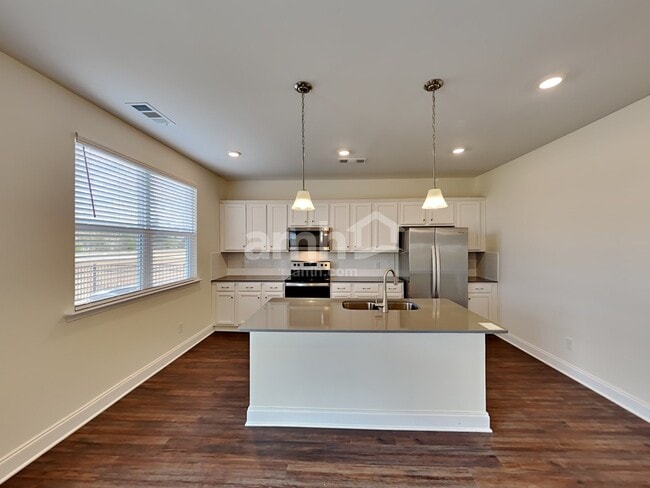 Building Photo - 2036 Williamshire Ln