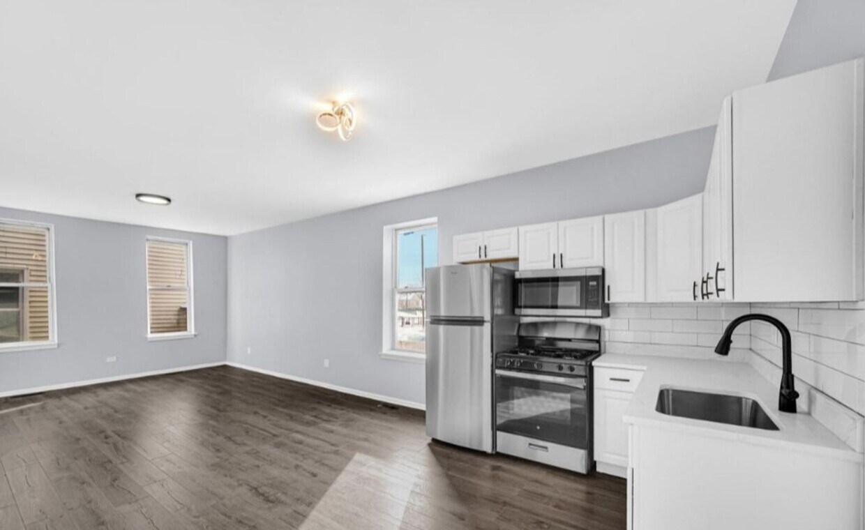 Primary Photo - 2244 S. Spaulding Avenue