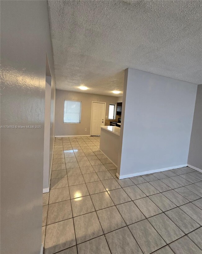 Building Photo - 1 bedroom in North Miami FL 33160