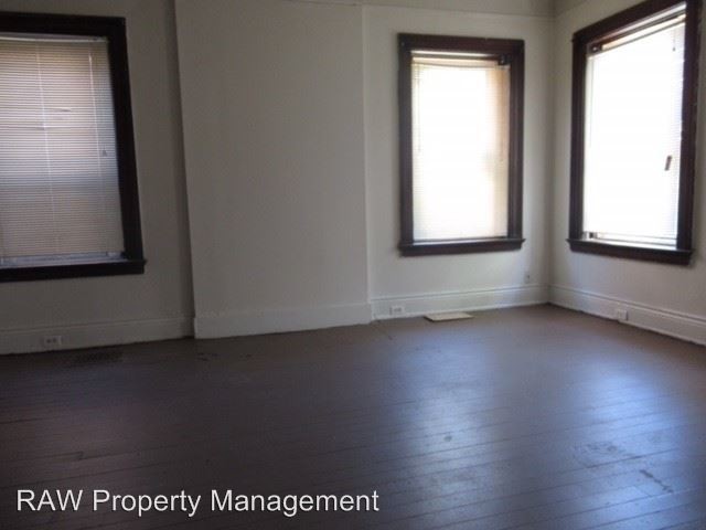Building Photo - 829 Windham Ave