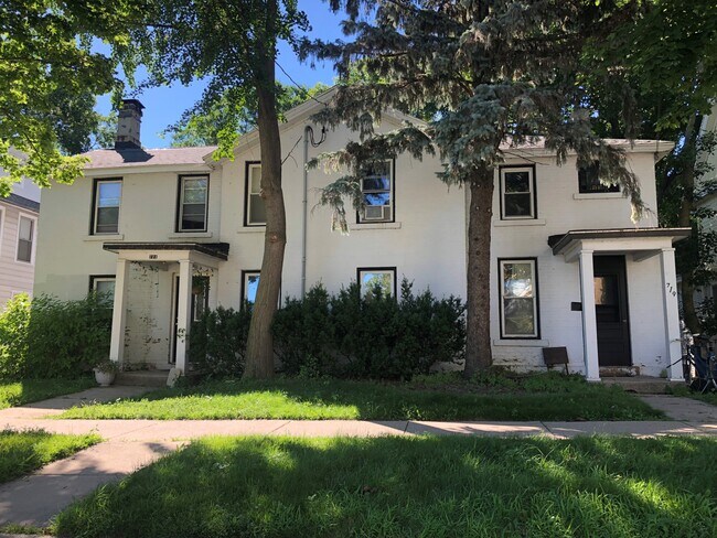 Building Photo - 721 E Gorham St