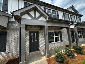 Building Photo - 27557 Brisk Dr
