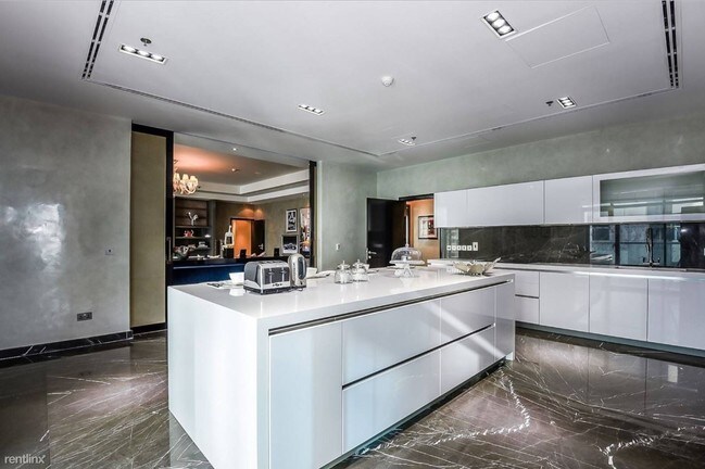 Foto del edificio - 2 br, 1 bath Condo - 1700 Glenbrook Dr # 40