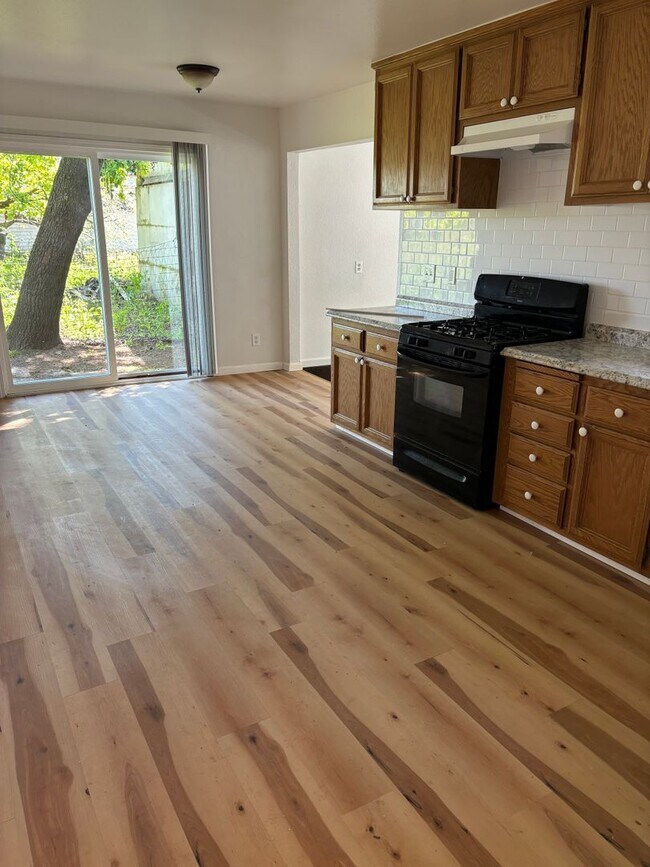 Foto del edificio - 3 B/R  1 B/A house in Gridley. AVAILABLE NOW!