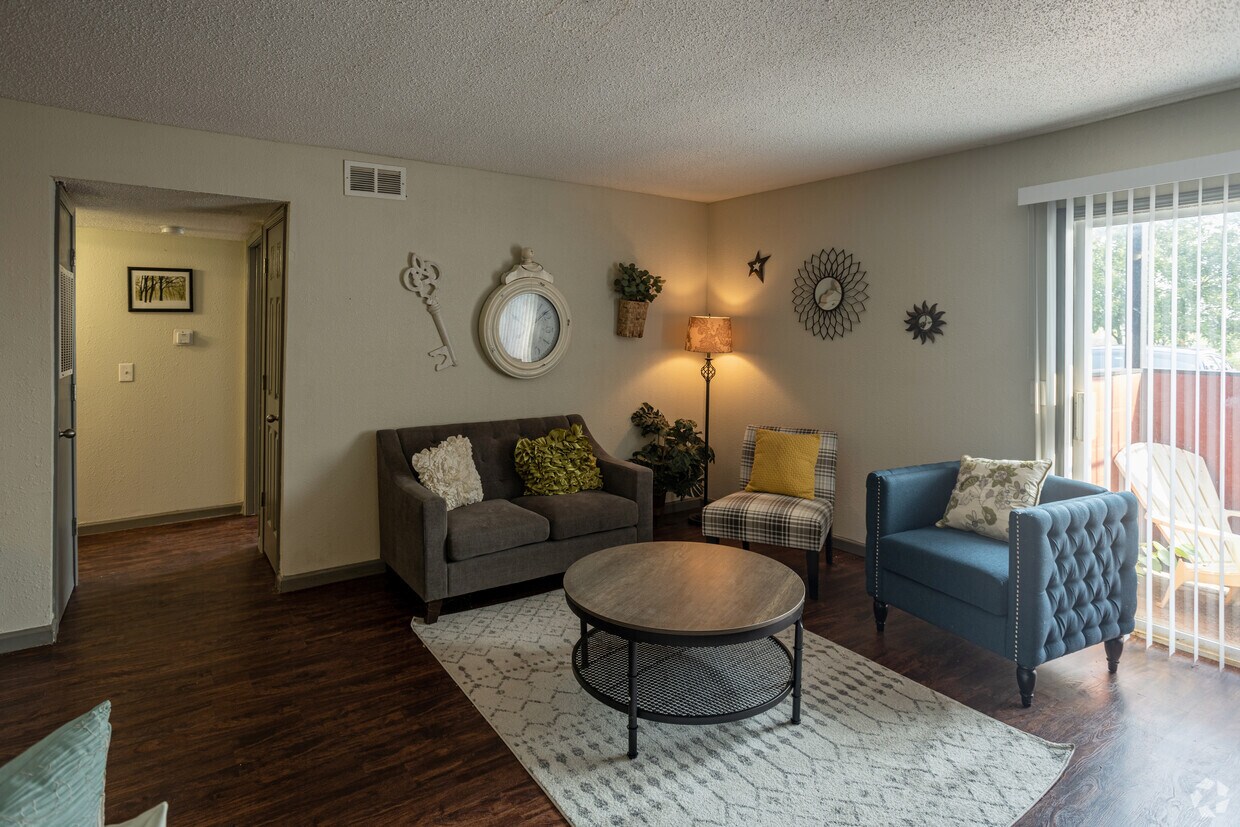 Redbud Landing Apartments Apartments in Oklahoma City, OK