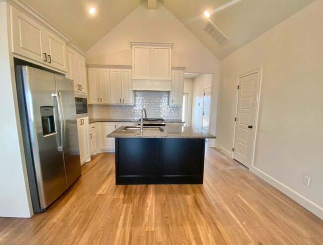 Building Photo - Now PRE- LEASING for a July move in - $300 off first month's rent.