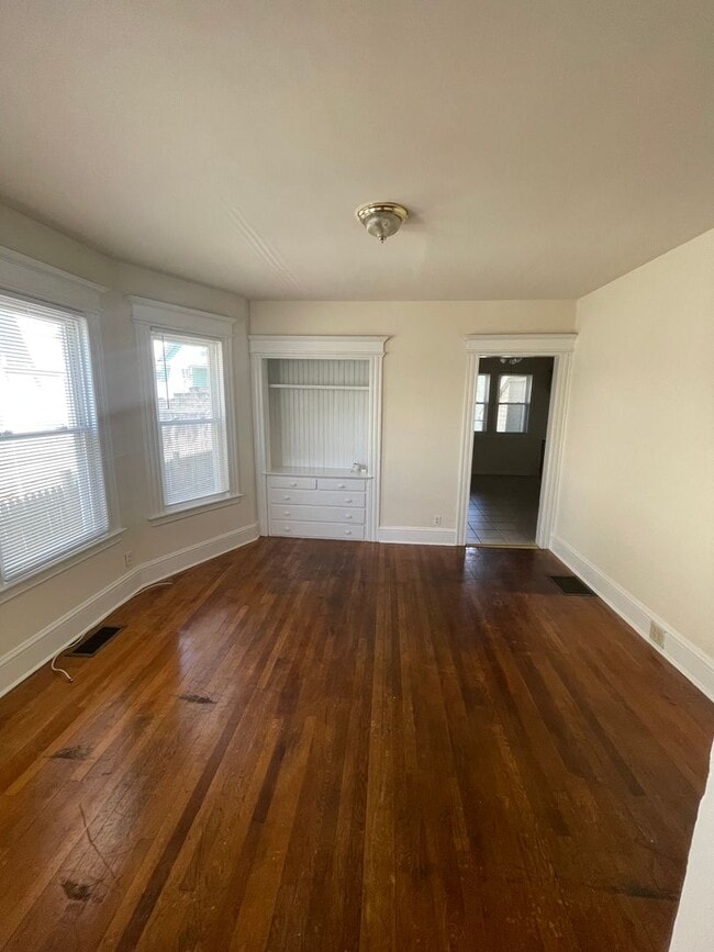 Foto del edificio - 1024-1026-1026 Noble Ave