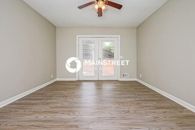 Foto del edificio - 3 Bedroom Pet-Friendly Home in Conyers, GA...